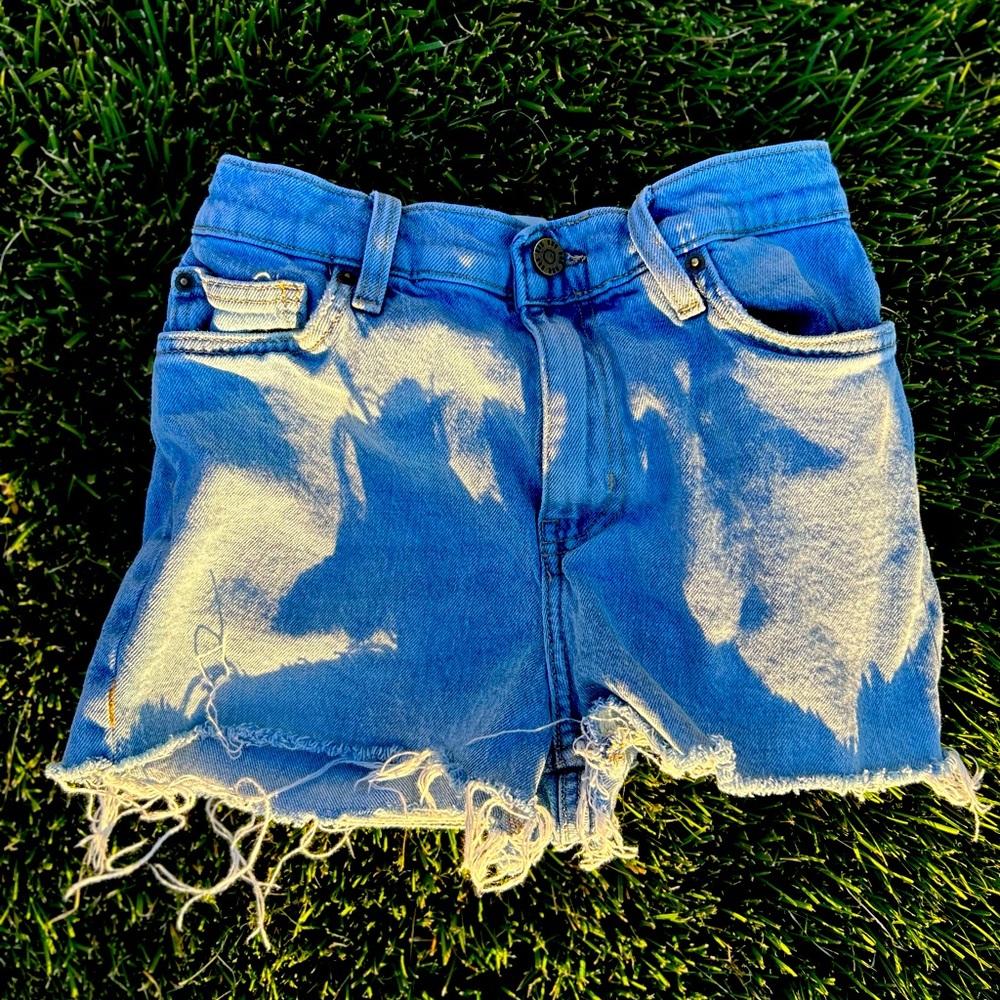 cute BDG jean shorts EU size 26